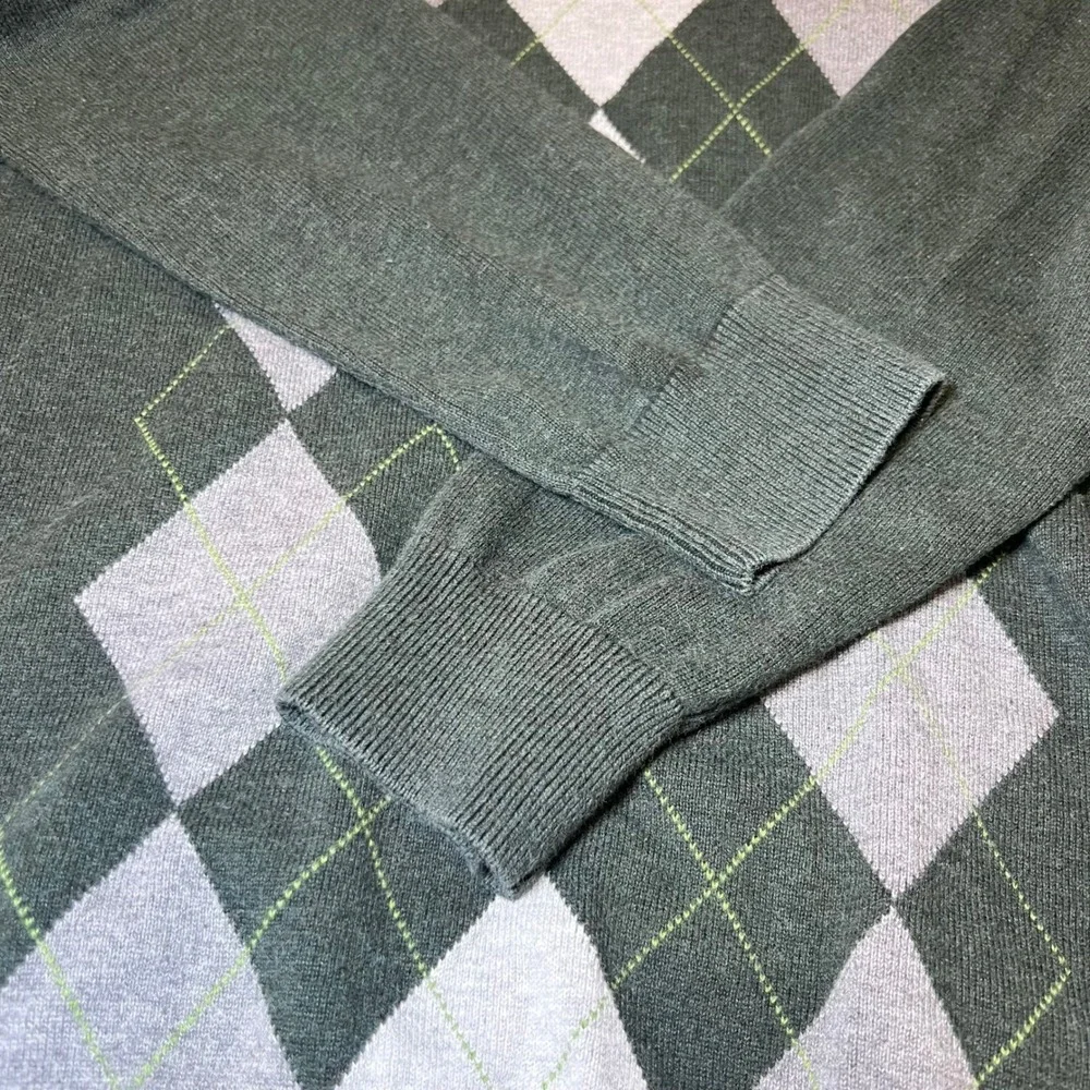 Old Navy Mens Size Small V Neck Sweater Green Argyle Classic Fit Preppy‎ Fall